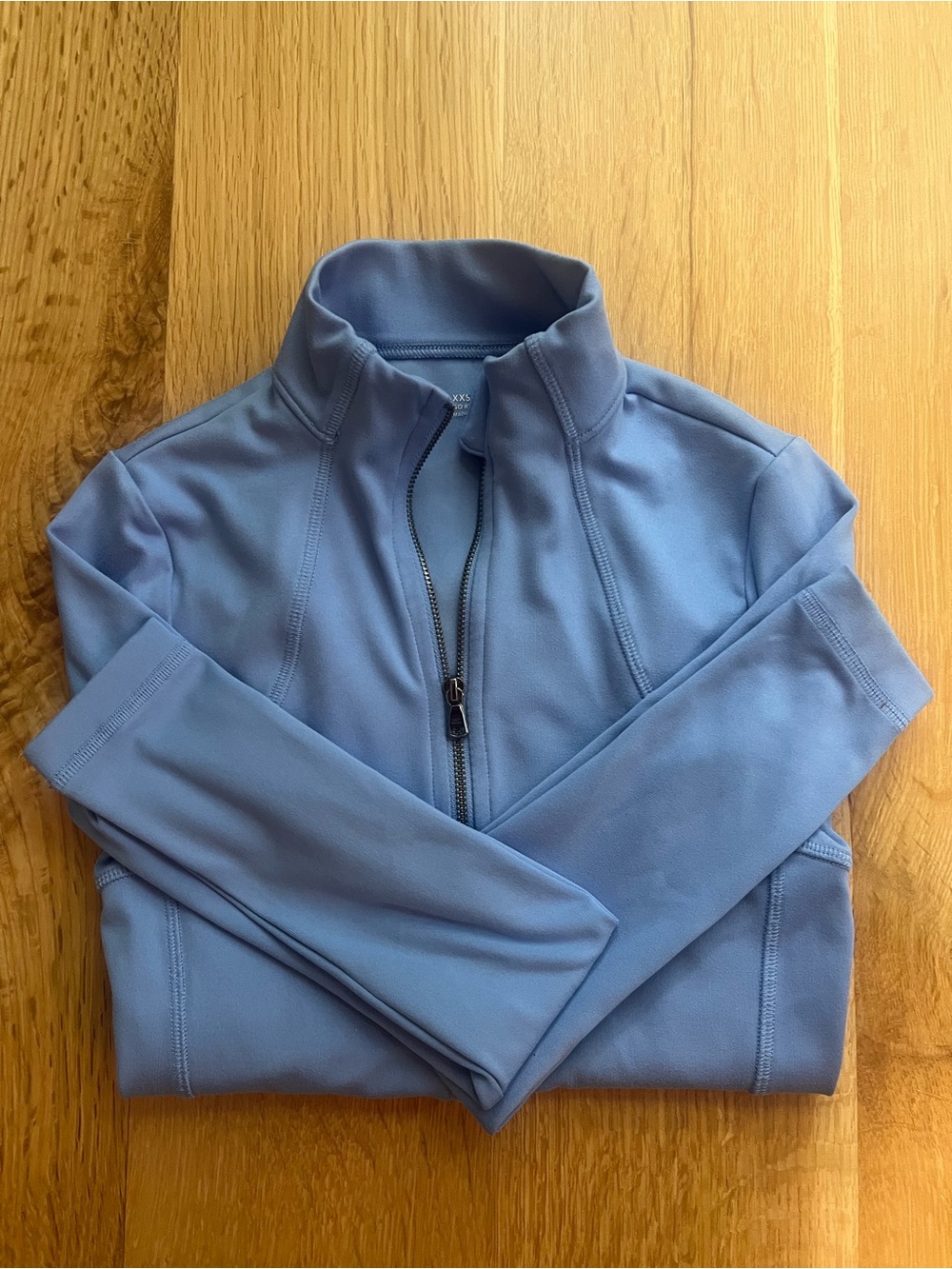 Gilly Hicks Recharge Series Activewear Jacket